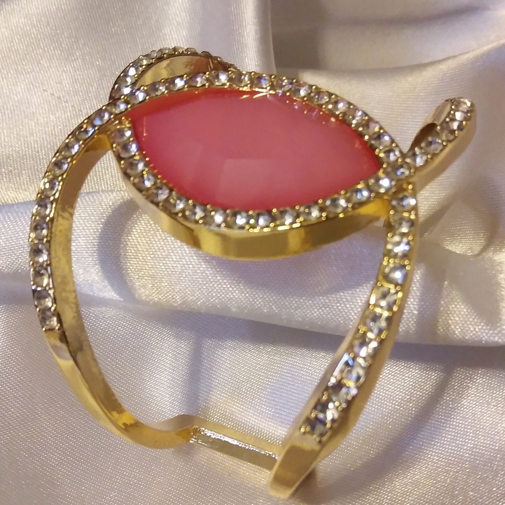 3/$20 CLOSET CLOSING GOLD PINK RHINESTONE BRACELET